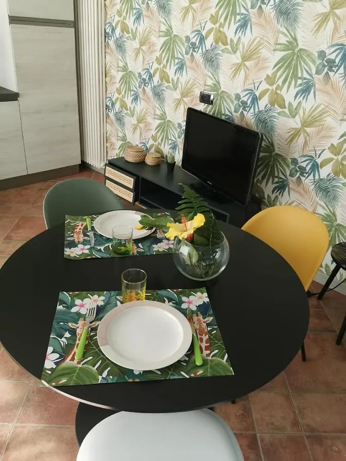 Aura Symphony Home Como 0*,